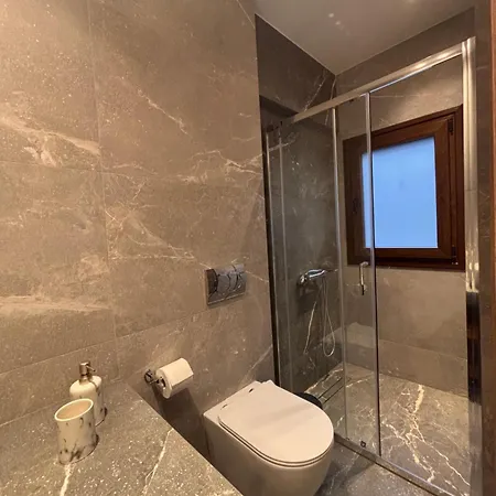 Mountain Nest B Apartament Eláti