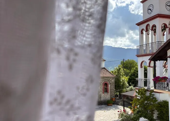 Mountain Nest B Apartman