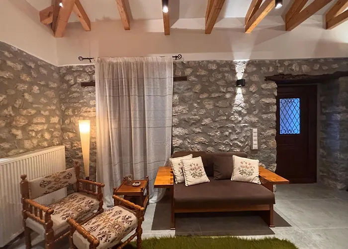 Mountain Nest B Apartman Eláti