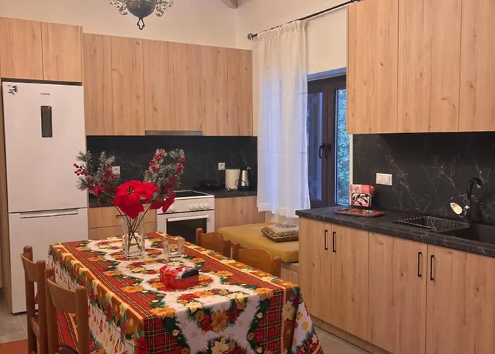 Mountain Nest B Apartman Eláti